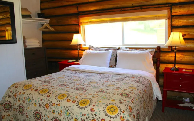 Yellowstone Hot Spring Cabins