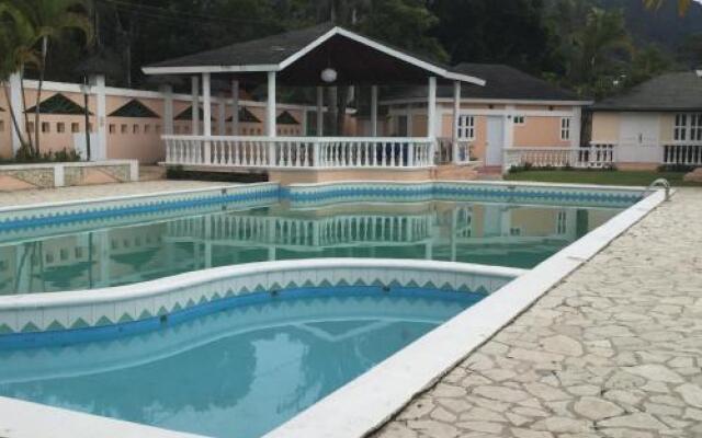 Hotel Constanza Villas & Club