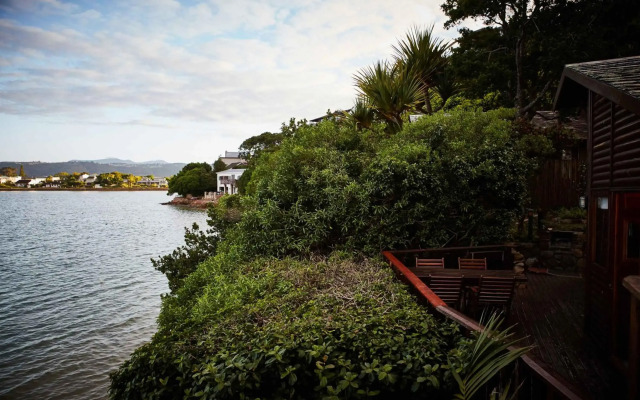 Under Milkwood Resort