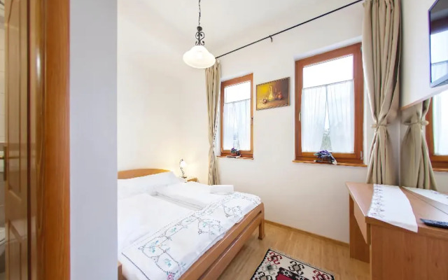 Hotel Almira
