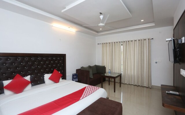 OYO 17290 The Tigers Pug Mark Resort