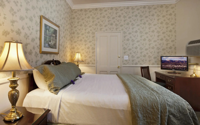 Lavender Inn by the Sea