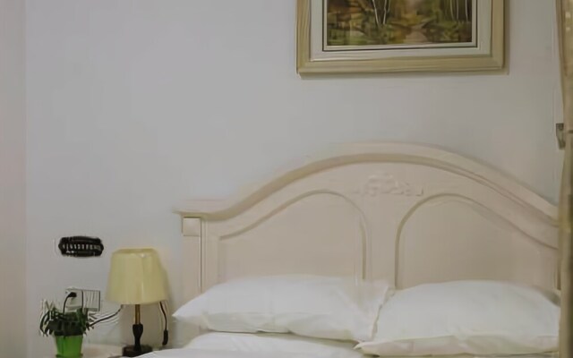 Huafang Xiaoshe Youth Hostel