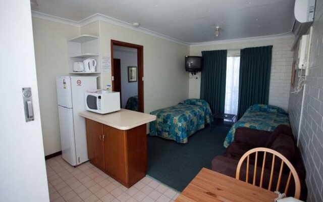 Batavia Apartment