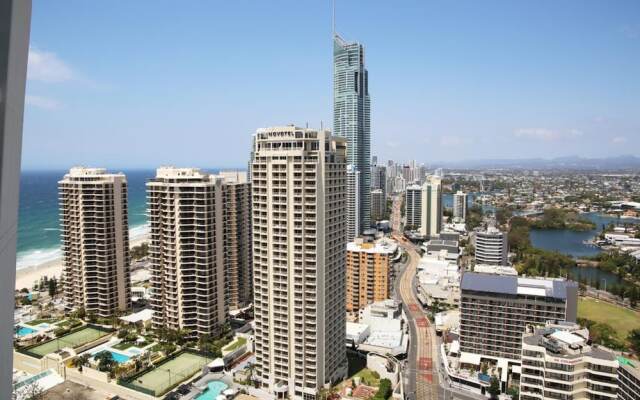 Pelicanstay Surfer Paradise Condo Hotel