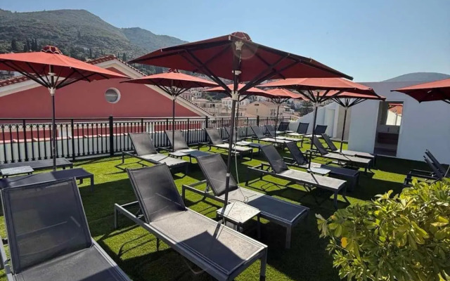 Aeolis Hotel