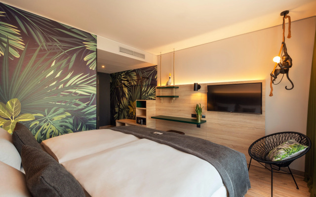 Holiday Inn - the niu, Crusoe Bremen Airport by IHG
