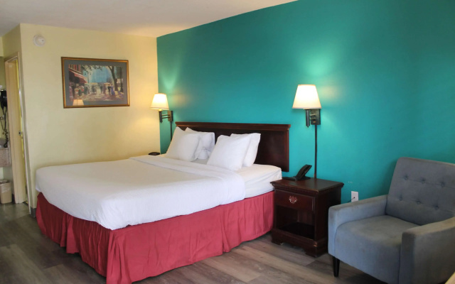Days Inn by Wyndham Marianna