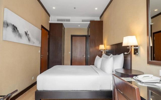 MiCasa All Suite Hotel