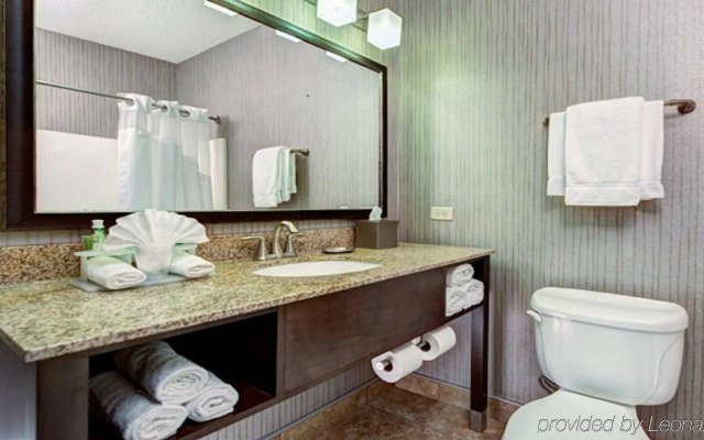 Holiday Inn Express & Suites Chicago-Deerfield/Lincolnshire by IHG