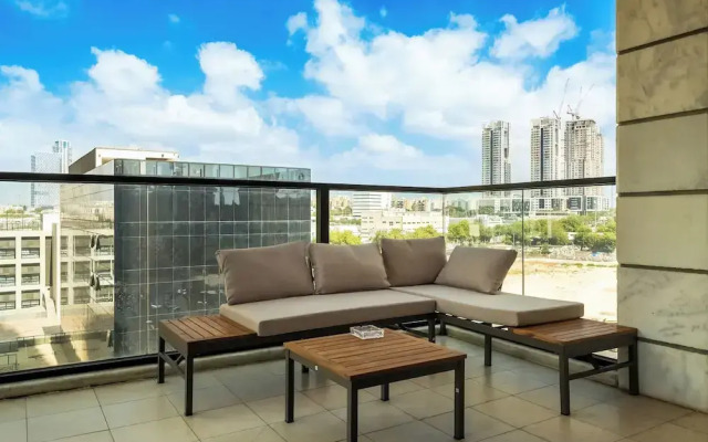 Luxury Tower 3BR Beach View High Floor