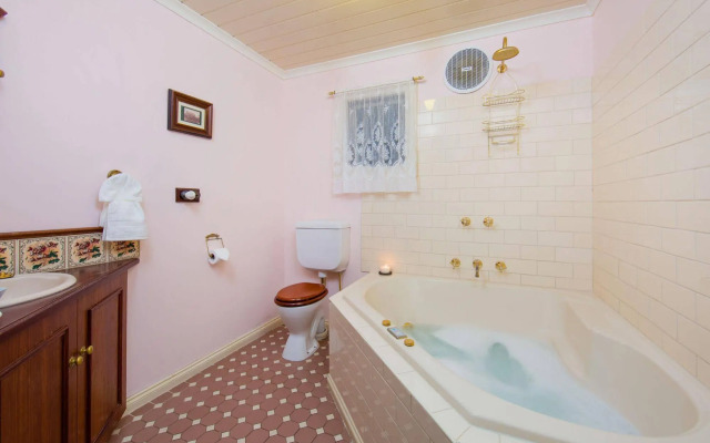 Barnsley House Bed and Breakfast