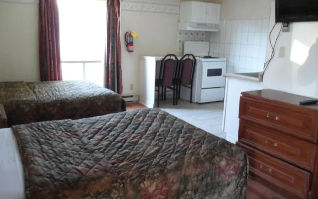 Scottish Inn Near the Falls and Casino