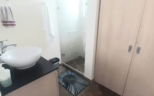 Comfortable  apartment Great location