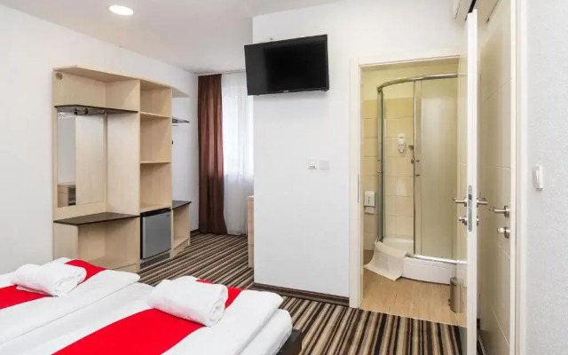 ParkCity Rooms and Apartments