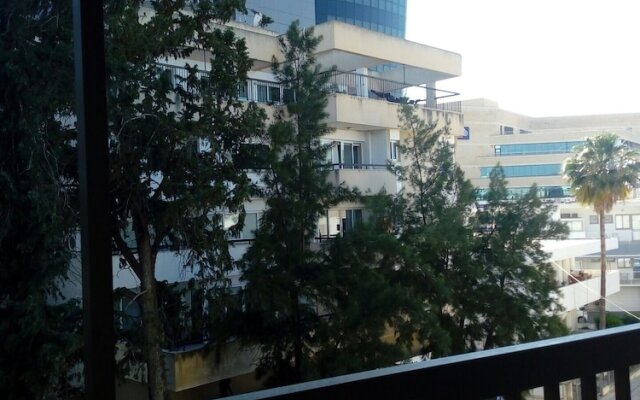 Lovely 4-bed Apartment in Nicosia Center