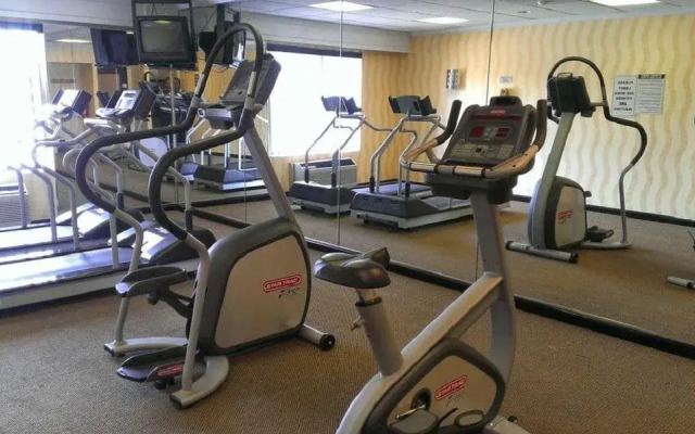 OYO Hotel East Hanover NJ-10