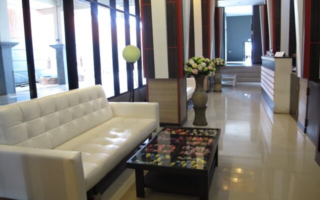 OYO 1127 Baan Siam Hotel