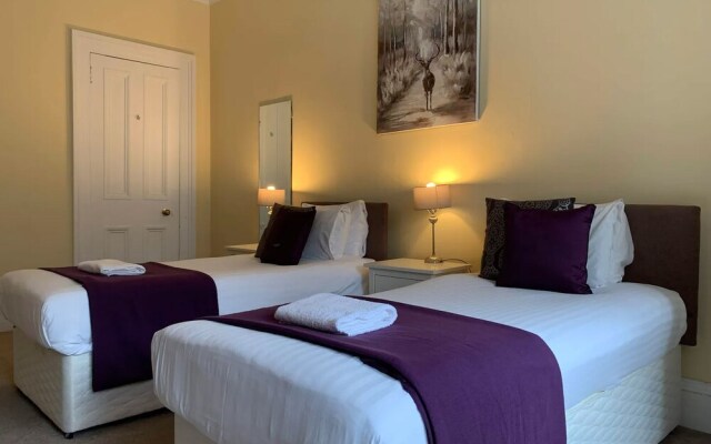 JOIVY Adorable 1 Bed Flat Near West End