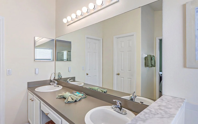 Eagle Pointe-ru1105