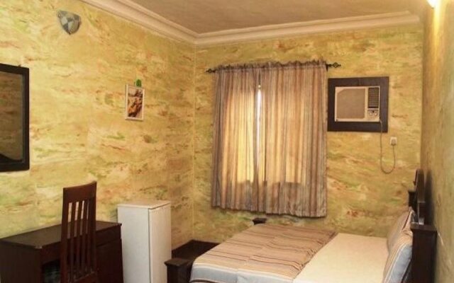 Halima Suites
