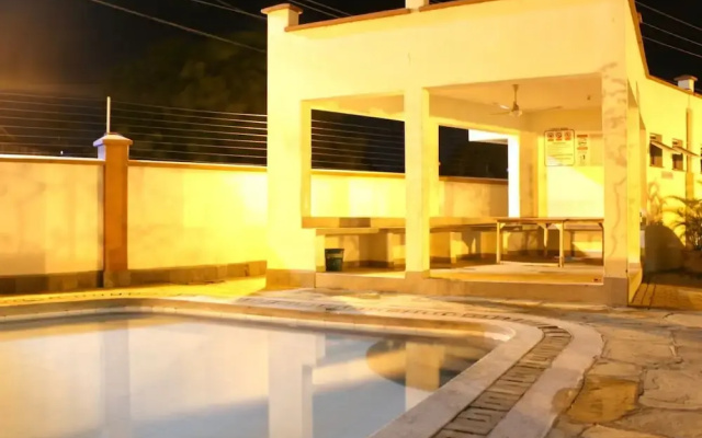 Safiri Kenya Home