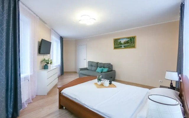 AHause на Широком переулке 6