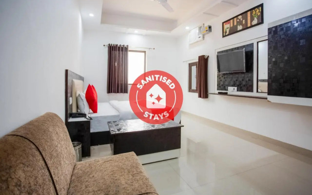 Capital O 42035 Hotel Raj Ganga