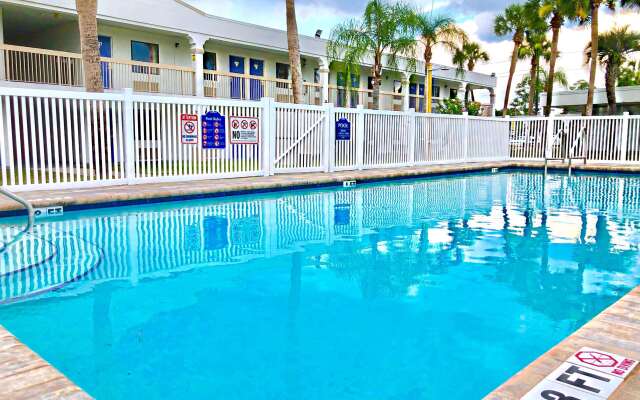 Motel 6 Starke, FL