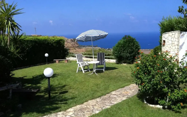 Scopello dependance with sea view