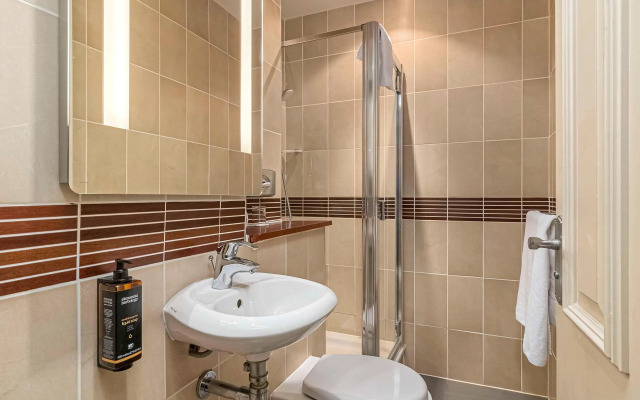 Mercure White Hart Hotel Salisbury and Apartments