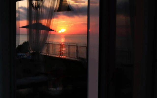 Sunset VIP House