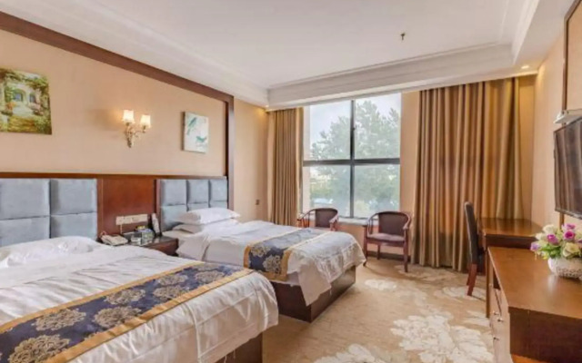 Yueting Boutique Hotel(临泉悦庭精品酒店)