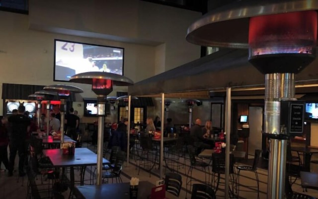 New-20p off-Uptown Love MPLS next to Fun