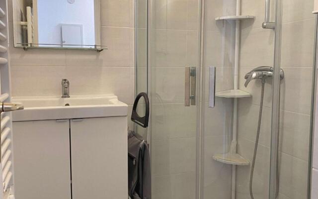 Appartement Balaruc-les-Bains, 1 pièce, 2 personnes - FR-1-553-66