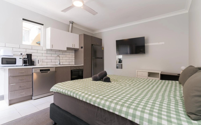 Sandy Bottoms Guesthouse – Guest Rooms – Sydney