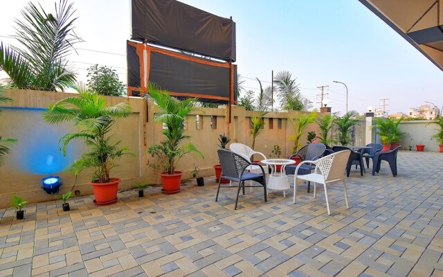 Fabhotel Manomay Homes