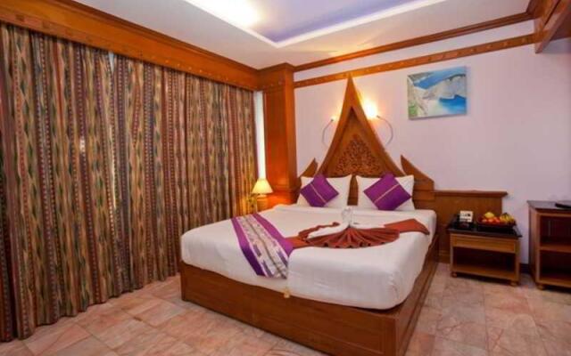 Patong Beach Bed and Breakfast