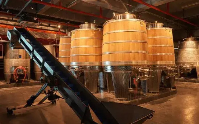 Runaway Cow Winery Retreat