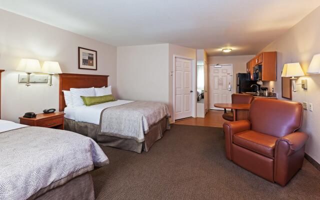 Candlewood Suites Pearland by IHG