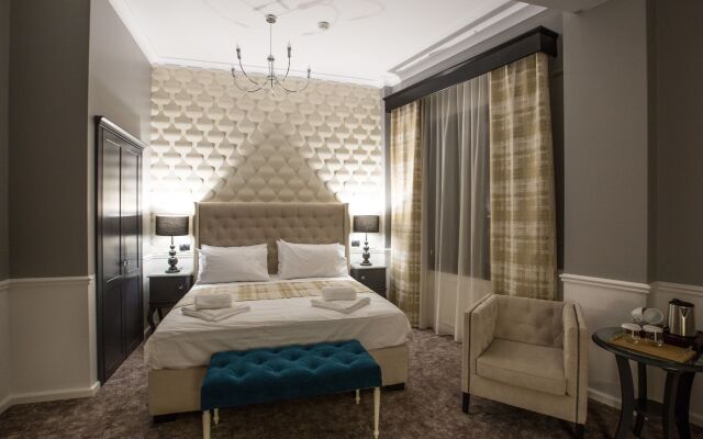 Peninsula Boutique Hotel