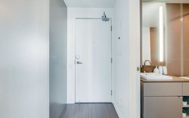 Metropolis Suites - Peter St