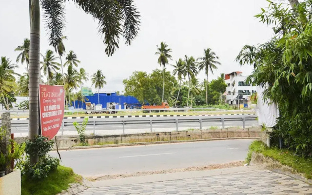 Itsy Hotels Platinum Inn