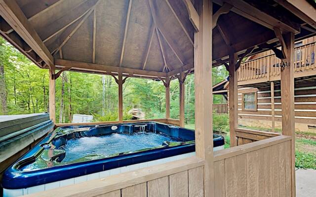 Lakpowpa 6 Bedroom Cabin