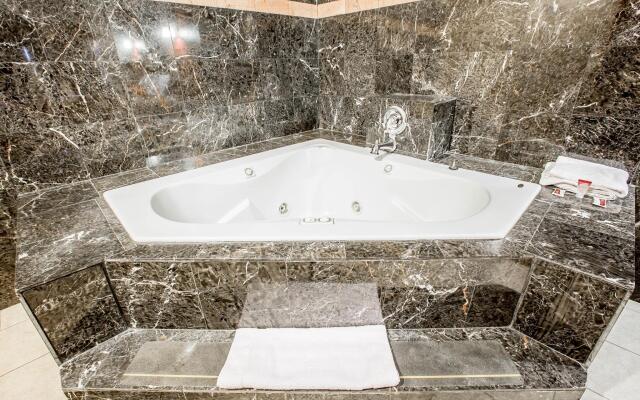 Rodeway Inn & Suites Pasadena