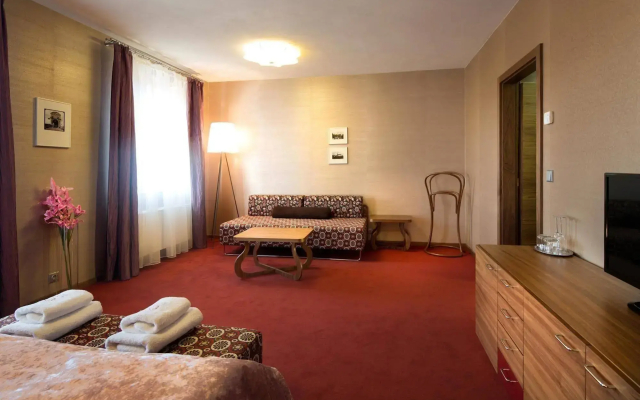 Hotel Rajska Zahrada