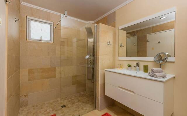 Amazing 3BR Villa w Large Private Pool Gameroom