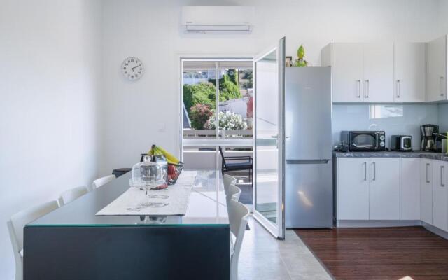 Mira Sea View Residence