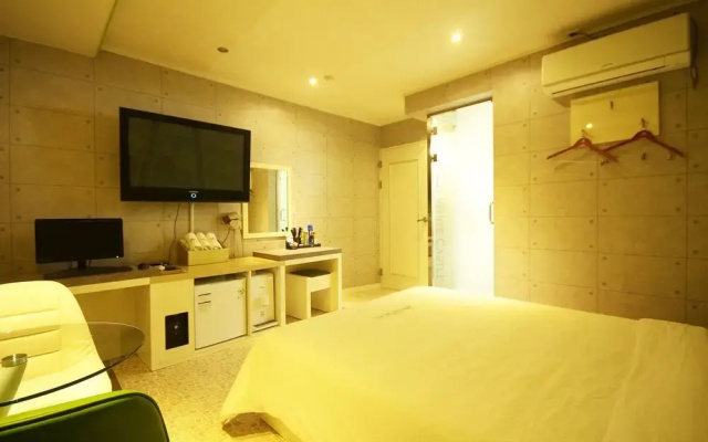 Busan Songjeong S Hotel