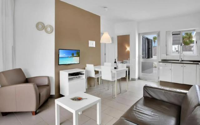 Apartamentos LIVVO Mar Azul - Adults Only